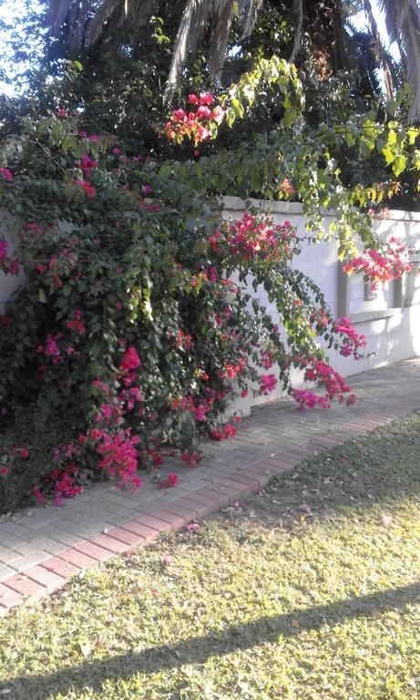 Poetry Guestrooms Vryburg Exterior foto